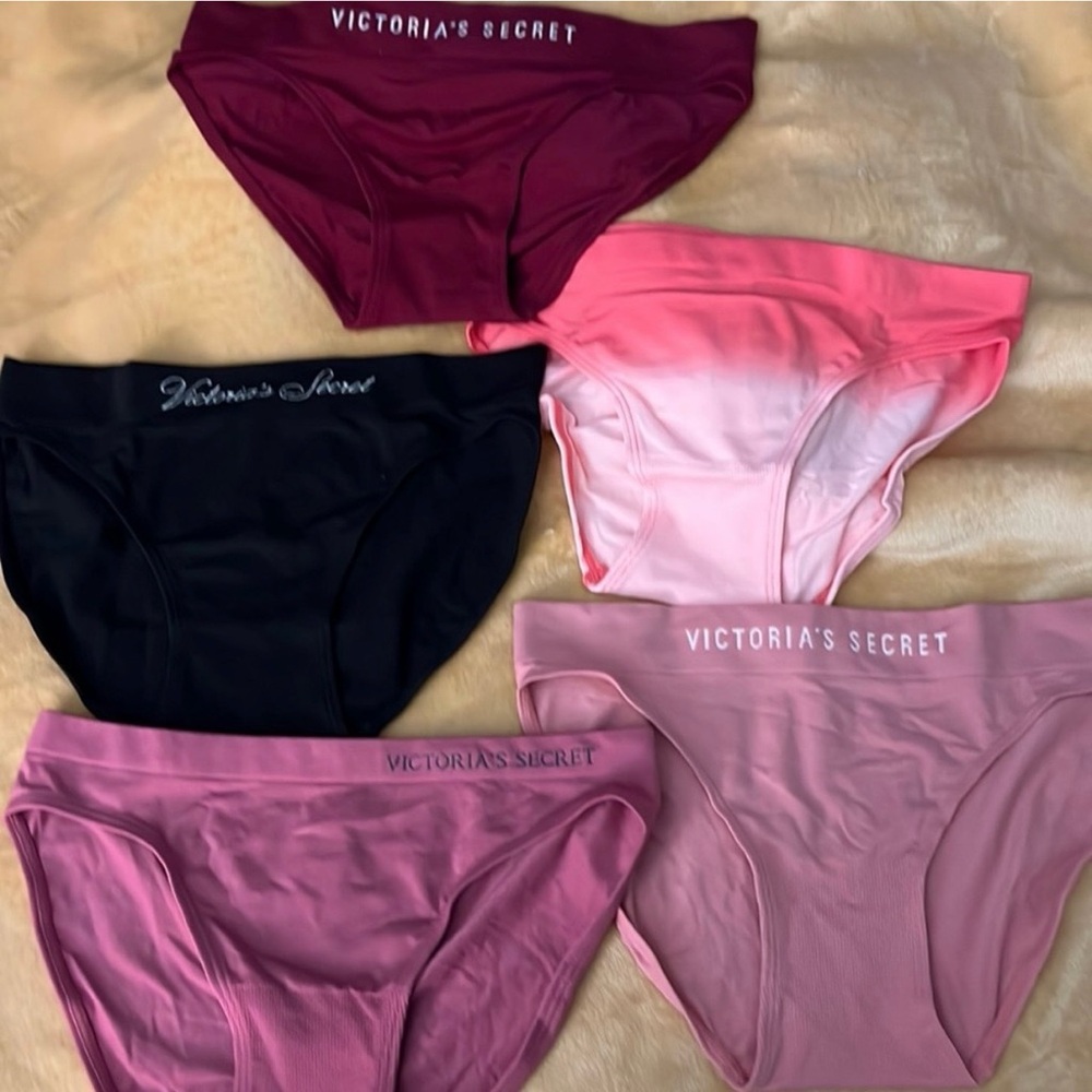 Victoria's Secret panties small nwt